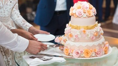 A Guide to Ordering a Classic Wedding Cake on a Budget